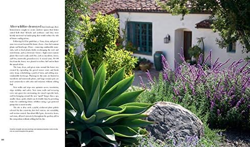 Private Gardens of Santa Barbara: The Art of Outdoor Living by Margie Grace