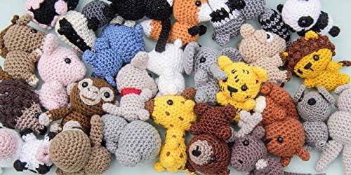 Mini Amigurumi Animals: 26 tiny creatures to crochet by Sarah Abbondio