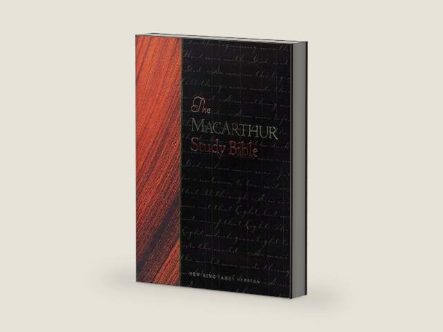 The MacArthur Study Bible: New King James Version by John MacArthur