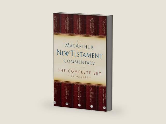 The MacArthur New Testament Commentary Set of 34 volumes by John MacArthur