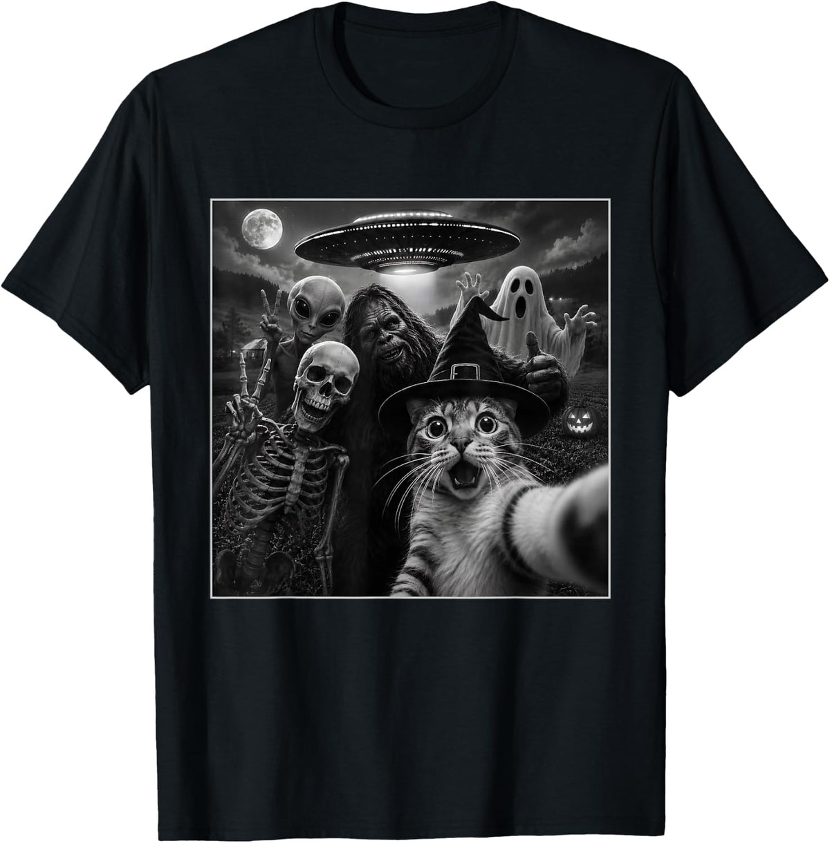 Cat Selfie with Bigfoot Skeleton Alien UFO Funny Cat Lover T-Shirt