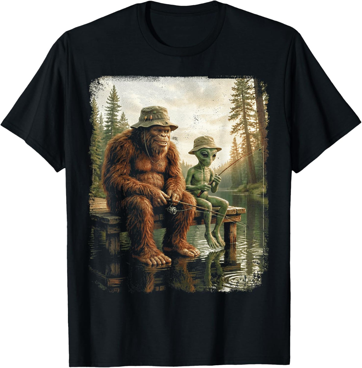 Bigfoot Alien Fishing Funny Men UFO Sasquatch Lovers Camping T-Shirt