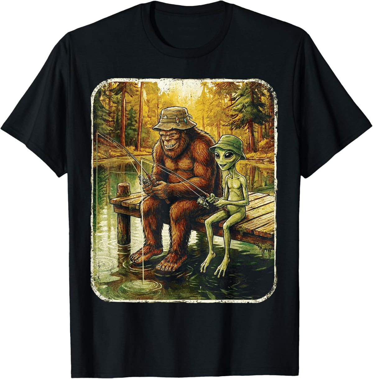 Bigfoot Alien Fishing Funny Men UFO Sasquatch Lovers Camping T-Shirt