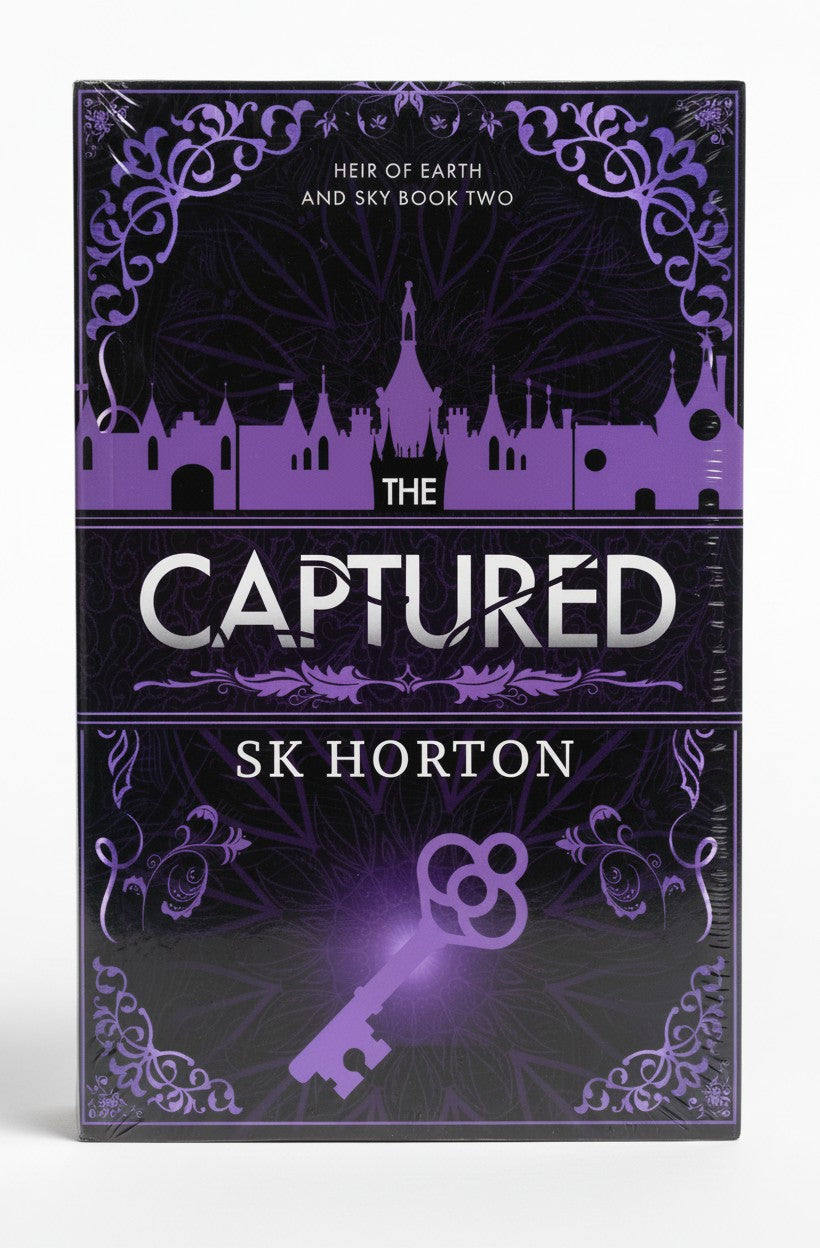 The Captured: A Young Adult Fantasy Romance (Heir of Earth and Sky) by SK Horton